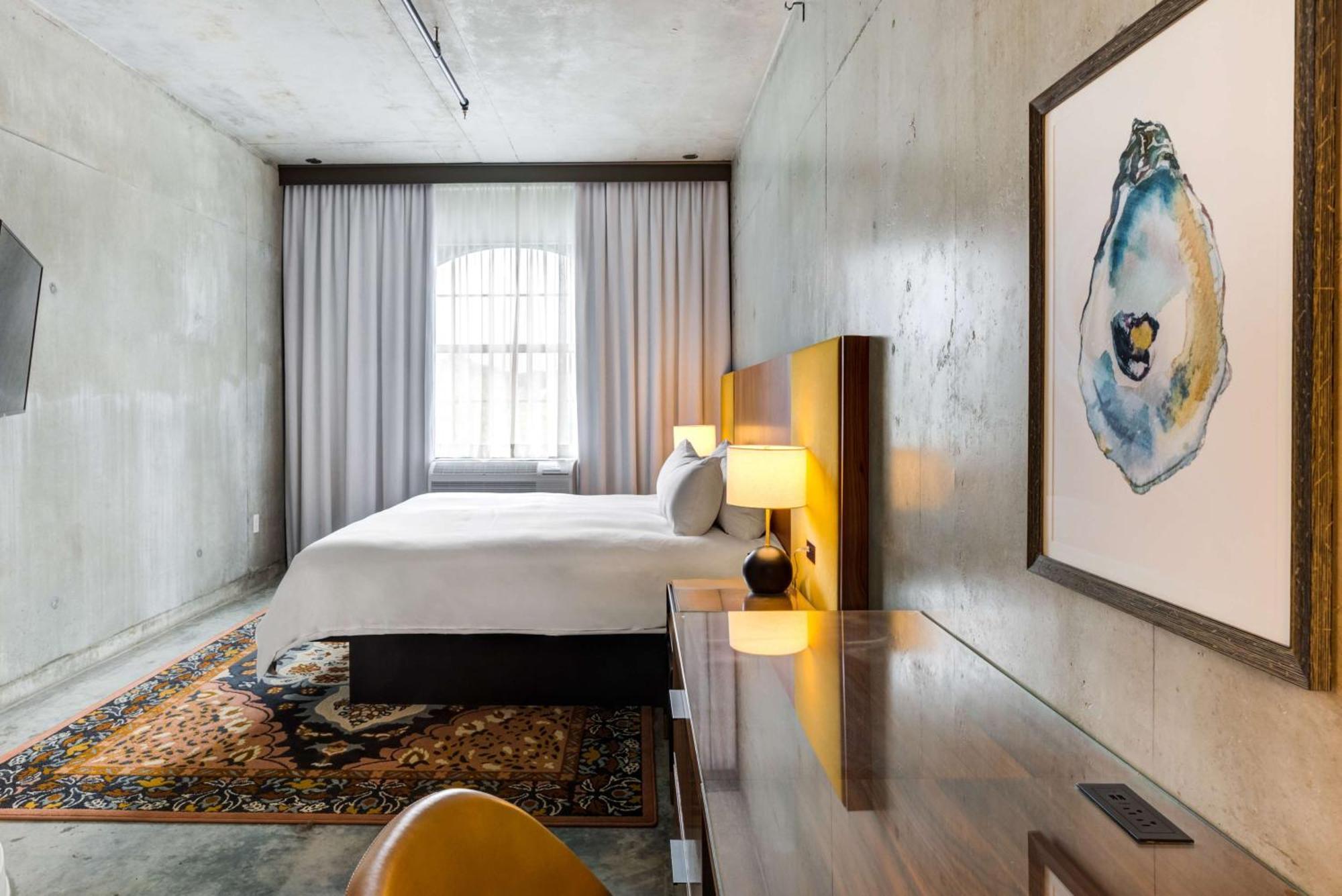 Nylo Providence Warwick Hotel, Tapestry Collection By Hilton Exterior photo